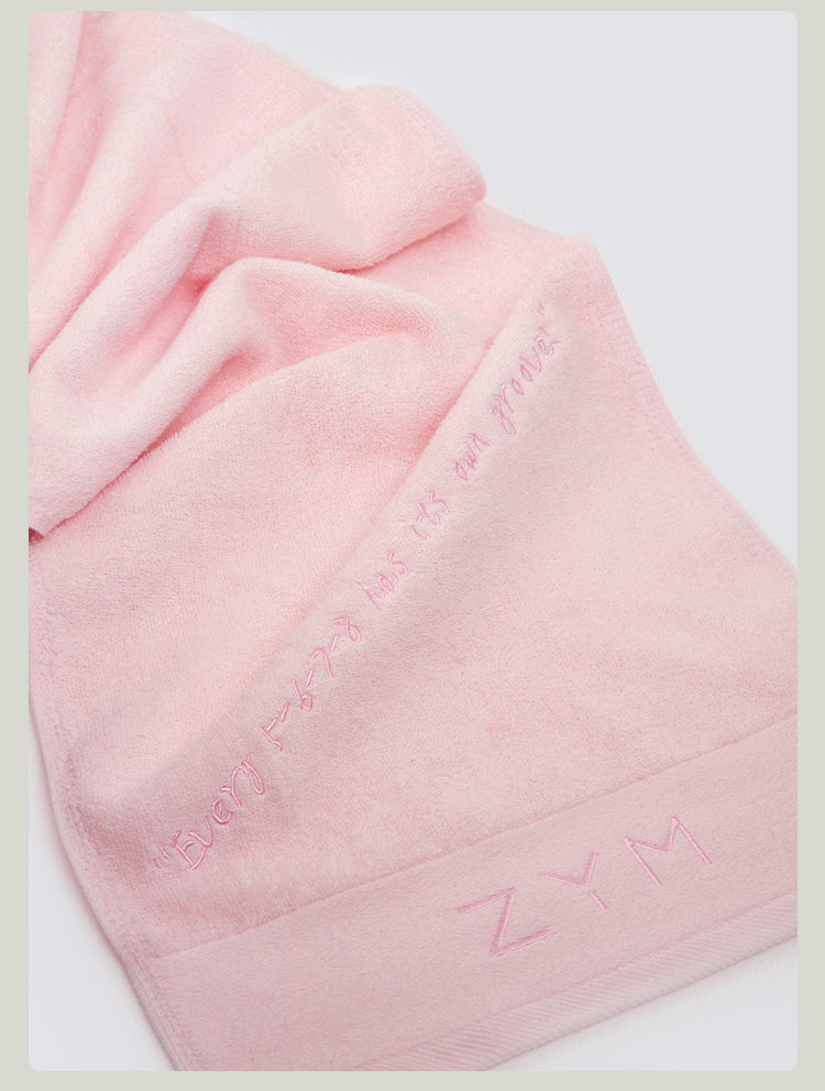 100% Love Towel #T01